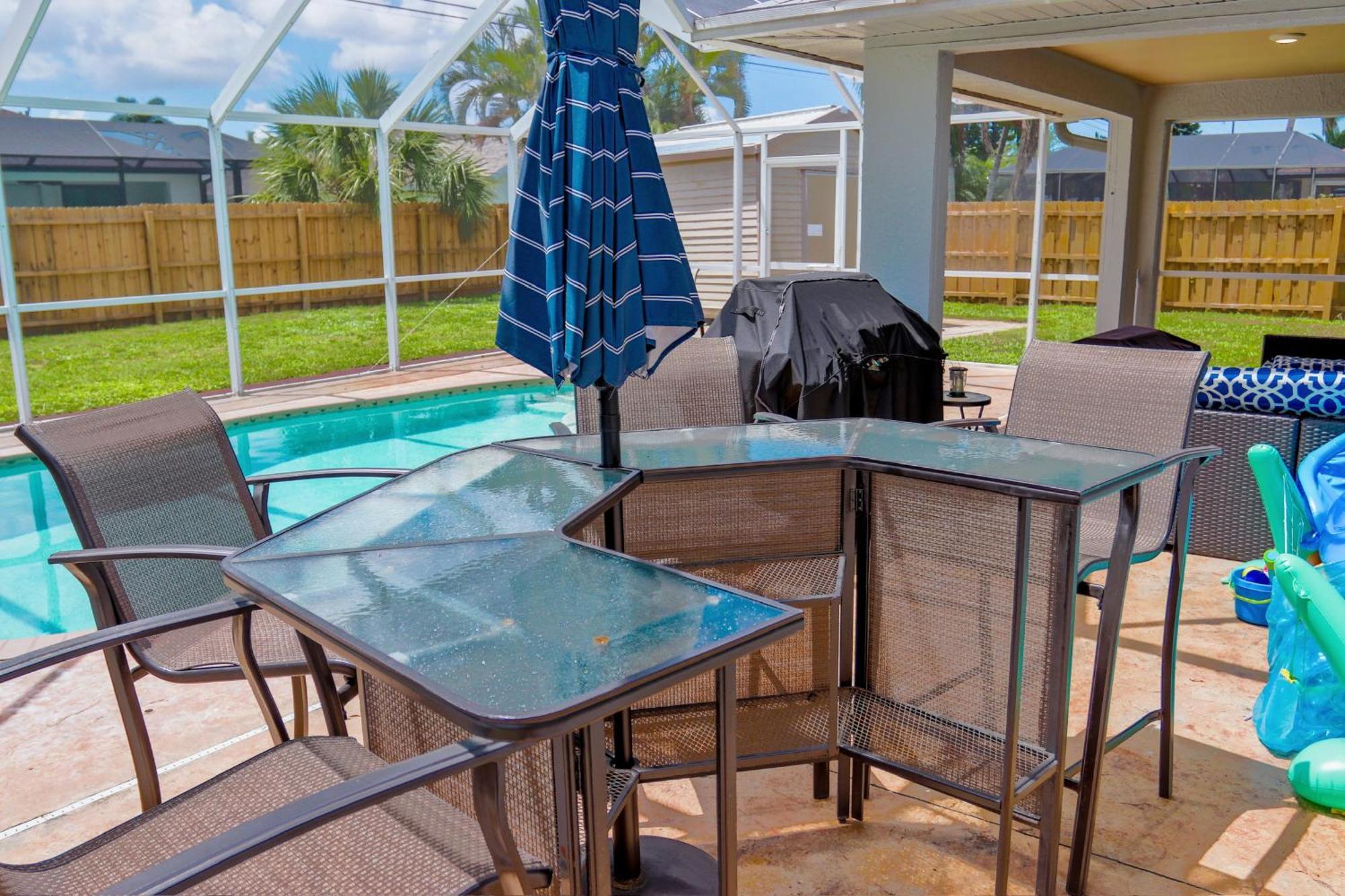 Beautiful Pool Home With Sleeping For 8 For Lovelypeople Cape Coral Exterior photo